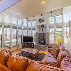 #338 - Naturally Sunlit With Pool, Jacuzzi, Sauna, & Game Mammoth Lakes
