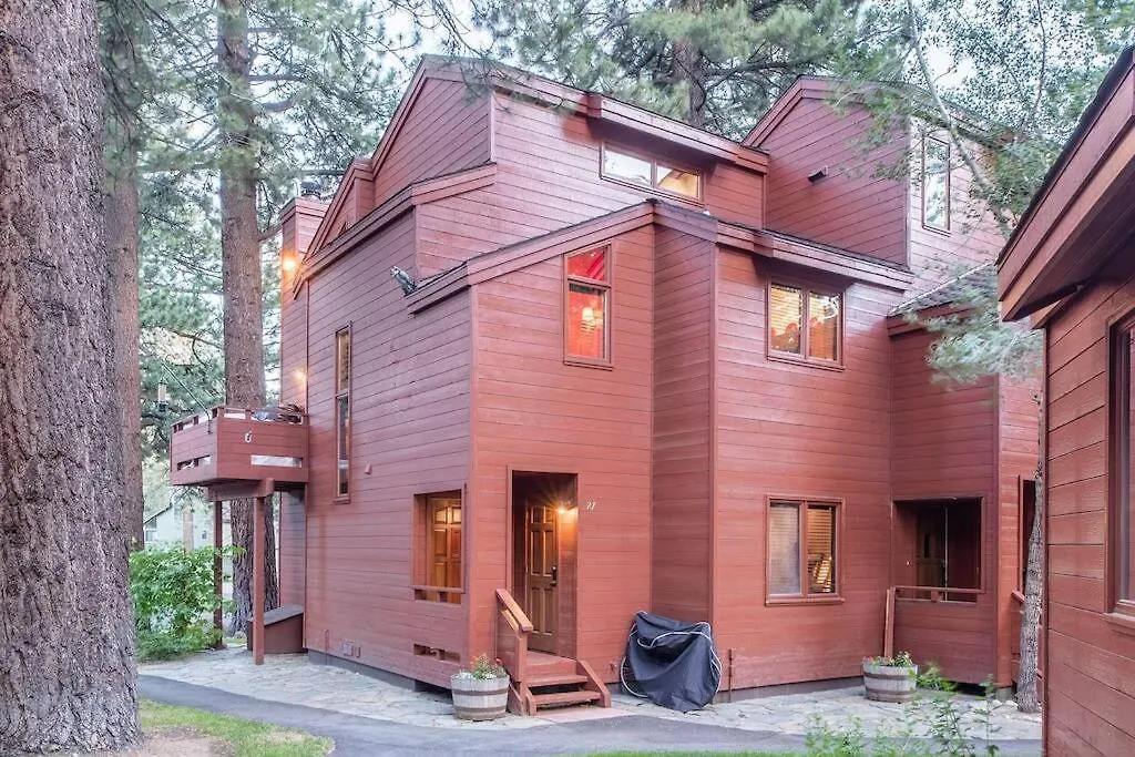 Townhouse Art Gallery In Mammoth'S Best Location Mammoth Lakes 0*,  United States
