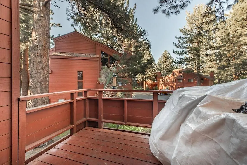 Townhouse Art Gallery In Mammoth'S Best Location Mammoth Lakes Apartment