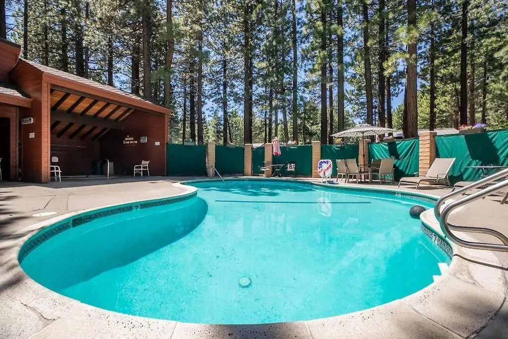 Townhouse Art Gallery In Mammoth'S Best Location Mammoth Lakes Apartment